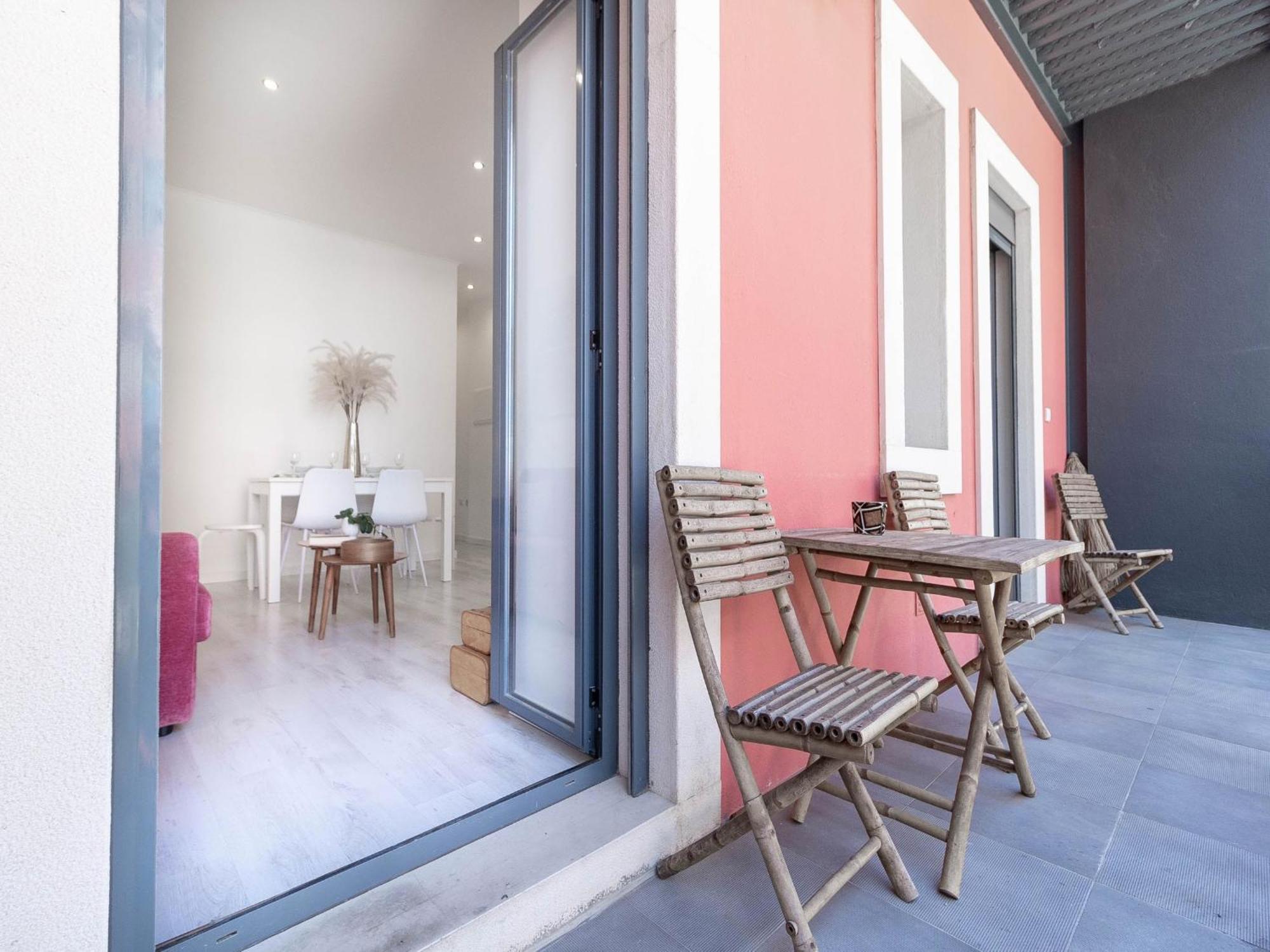 Akicity Alameda Rust Lisboa Екстериор снимка